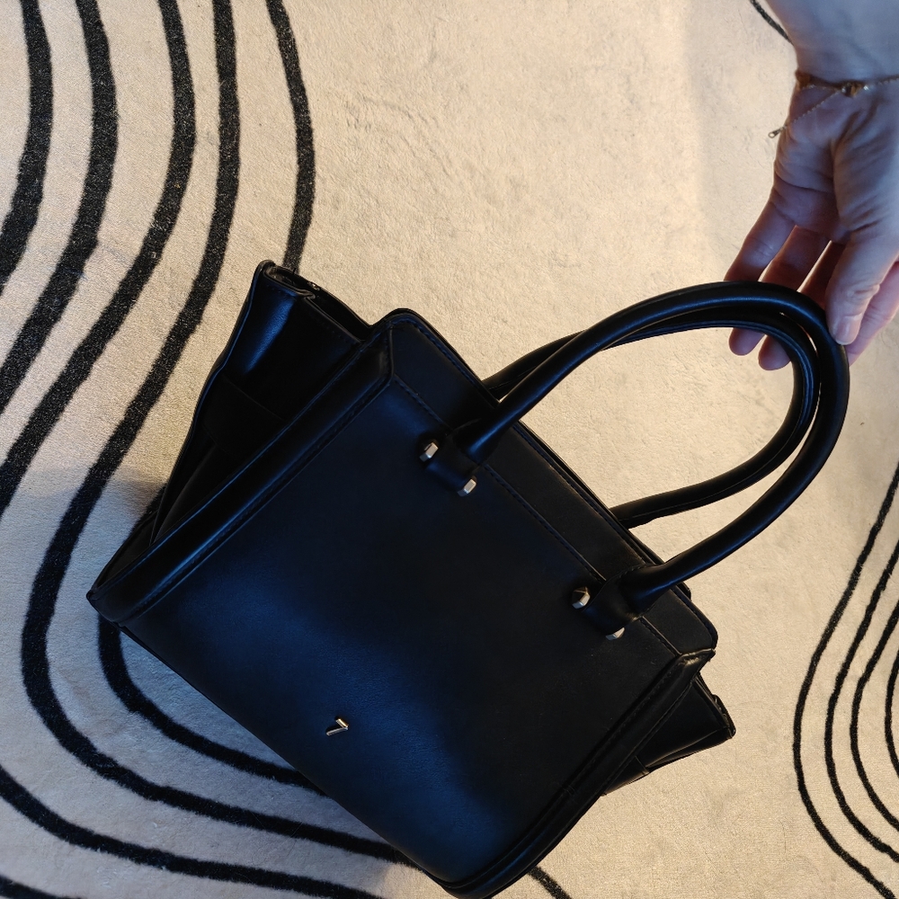 Vegan 7 Handbag